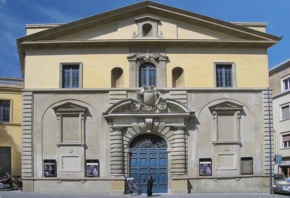 Il Nido Di Silvia A Due Passi Dal Teatro Rossini Διαμέρισμα Πέζαρο Εξωτερικό φωτογραφία